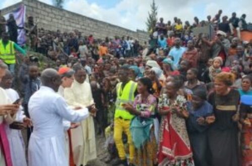 Article : Visite de l’envoyé du Pape François en RDC : A Goma, le Cardinal Luis Antonio a compati avec les déplacés